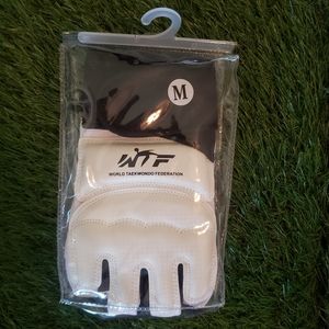 WTF Approved Taekwondo Karate Punching Bag Sparing Martial Arts Gloves